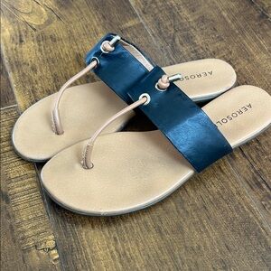 AEROSOLES Black and Tan Leather Toe-Loop Slide Sandals